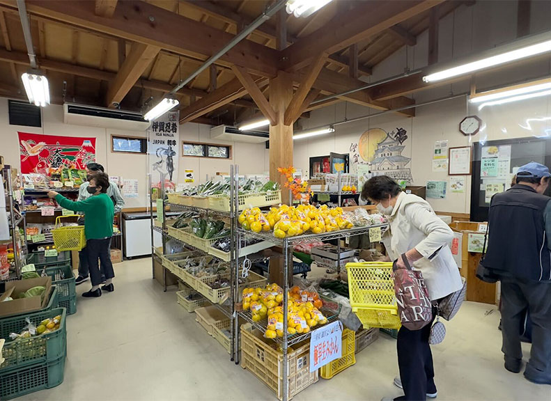 Fragrant and Delicious, the Famous Mugwort Rice Cake