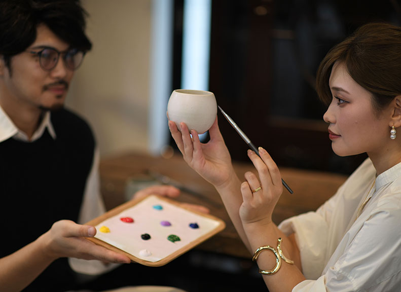 Hands-on workshops Popular with International Visitors 