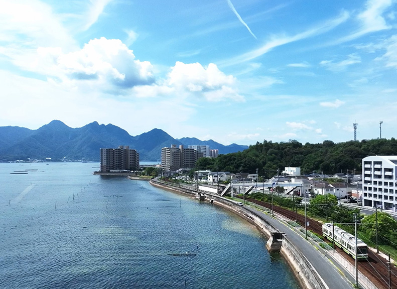 Hiroden Closely Linked to Communities Along Its Routes