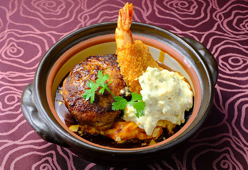 神戸牛 煮込みハンバーグ＆ステーキ　神戸 吉豊