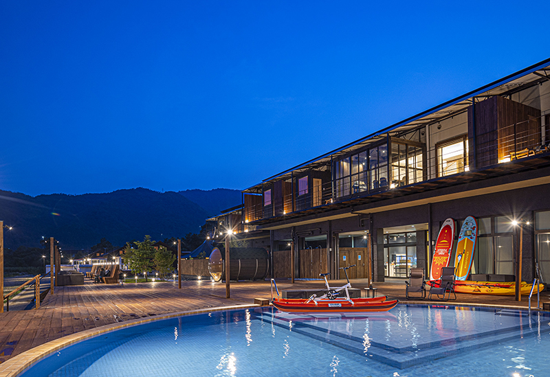 Lakeside Terrace, Biwako