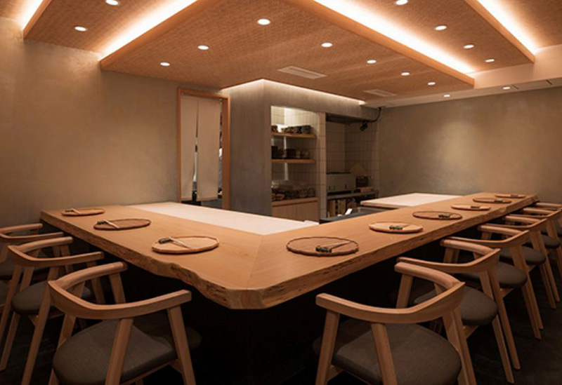 Uka, Azabu