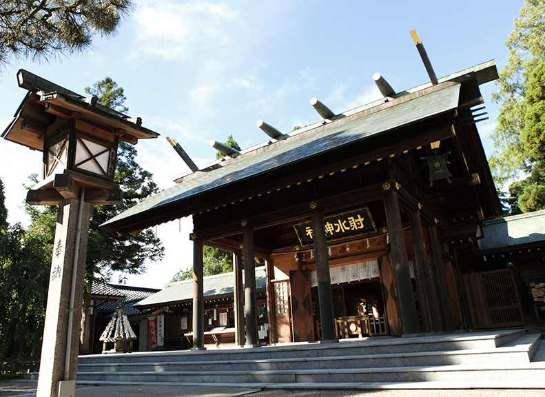 A Sanctuary and Worship Hall Preserving the Grace of Ancient Architecture