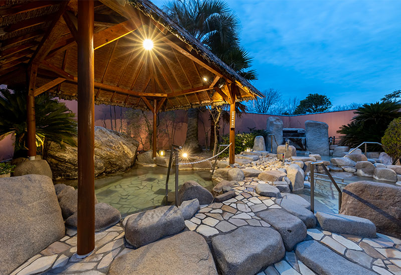 Natural hot springs Kakitsubata