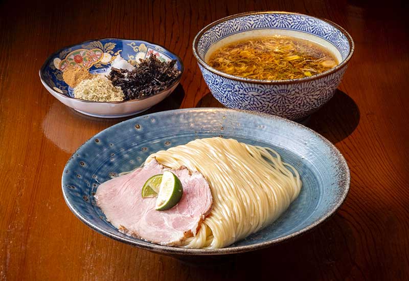 Kanazawa rich dried sardines pork bone Inoshin