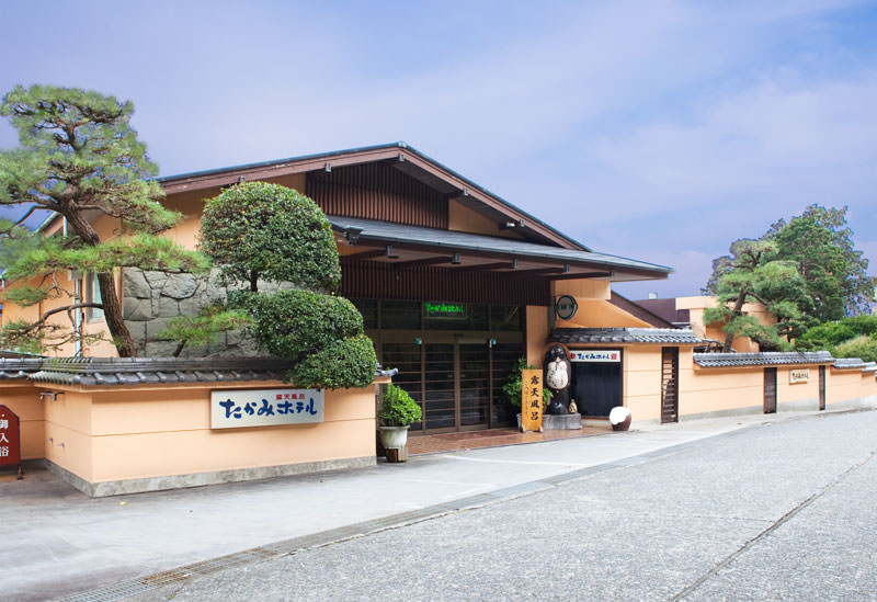 Takami Hotel, A Stay with Panoramic Views and Open-Air Baths