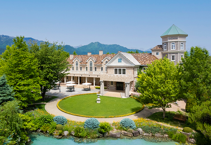 La Casta Natural Healing Garden