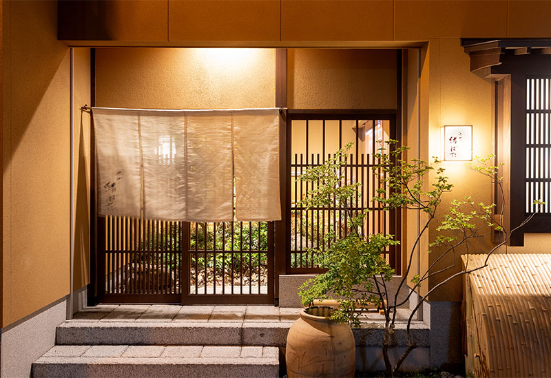 Echizen Crab Obata (Traditional Japanese Cuisine)