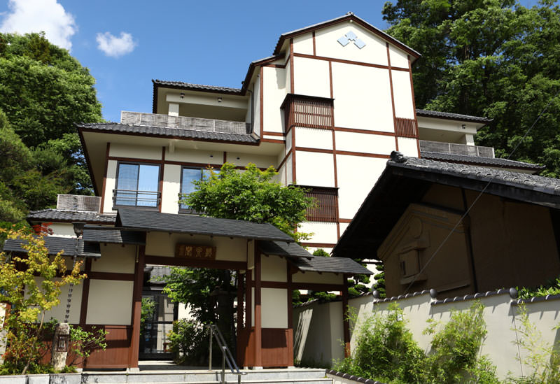 Shimosuwa Onsen Chosenkaku Kameya